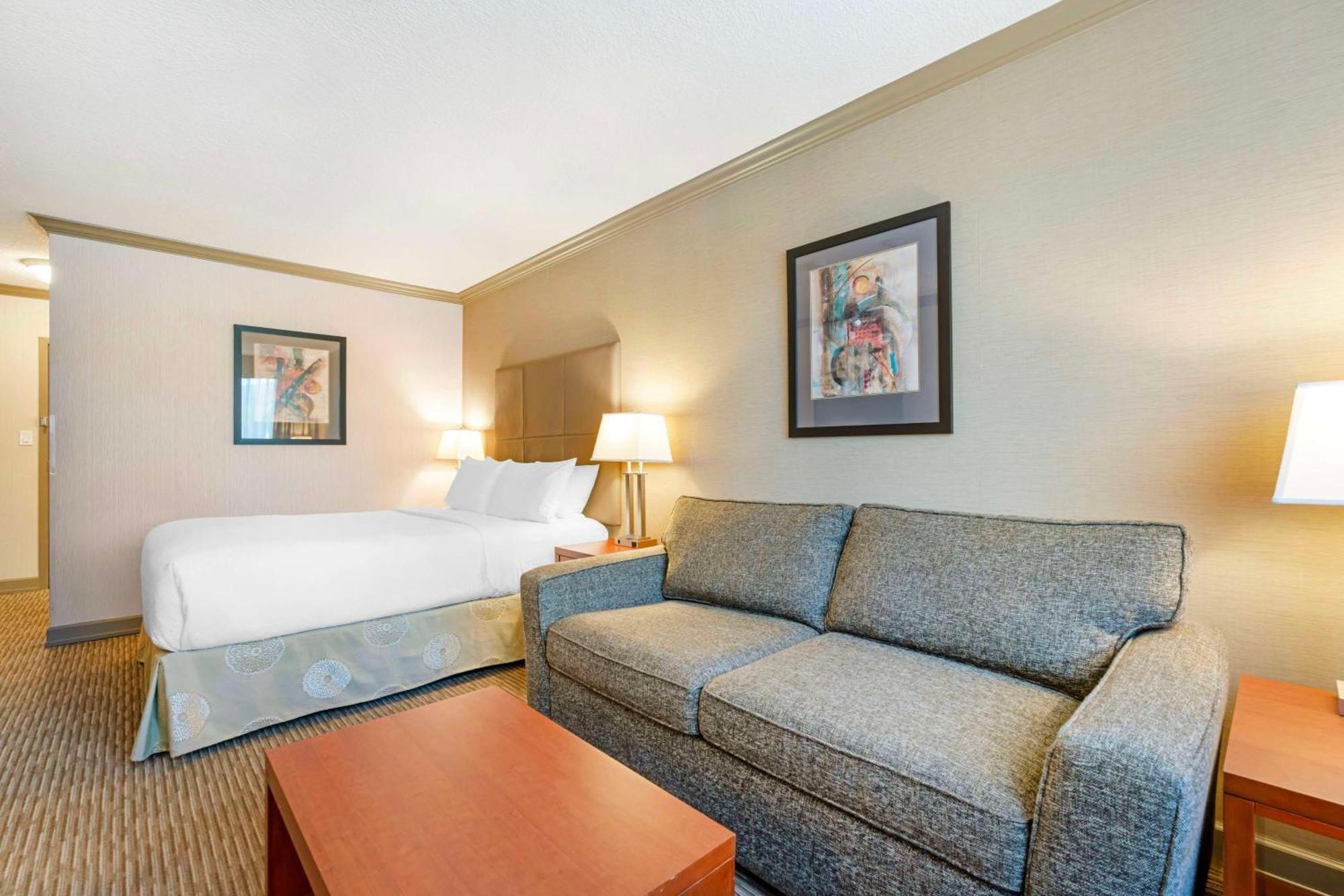 Best Western Plus Barclay Hotel Port Alberni Exterior photo