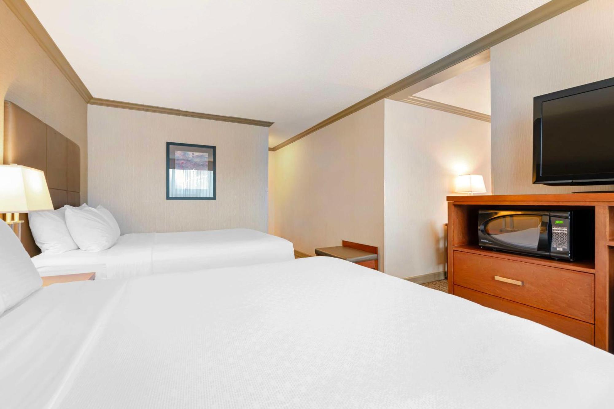 Best Western Plus Barclay Hotel Port Alberni Exterior photo