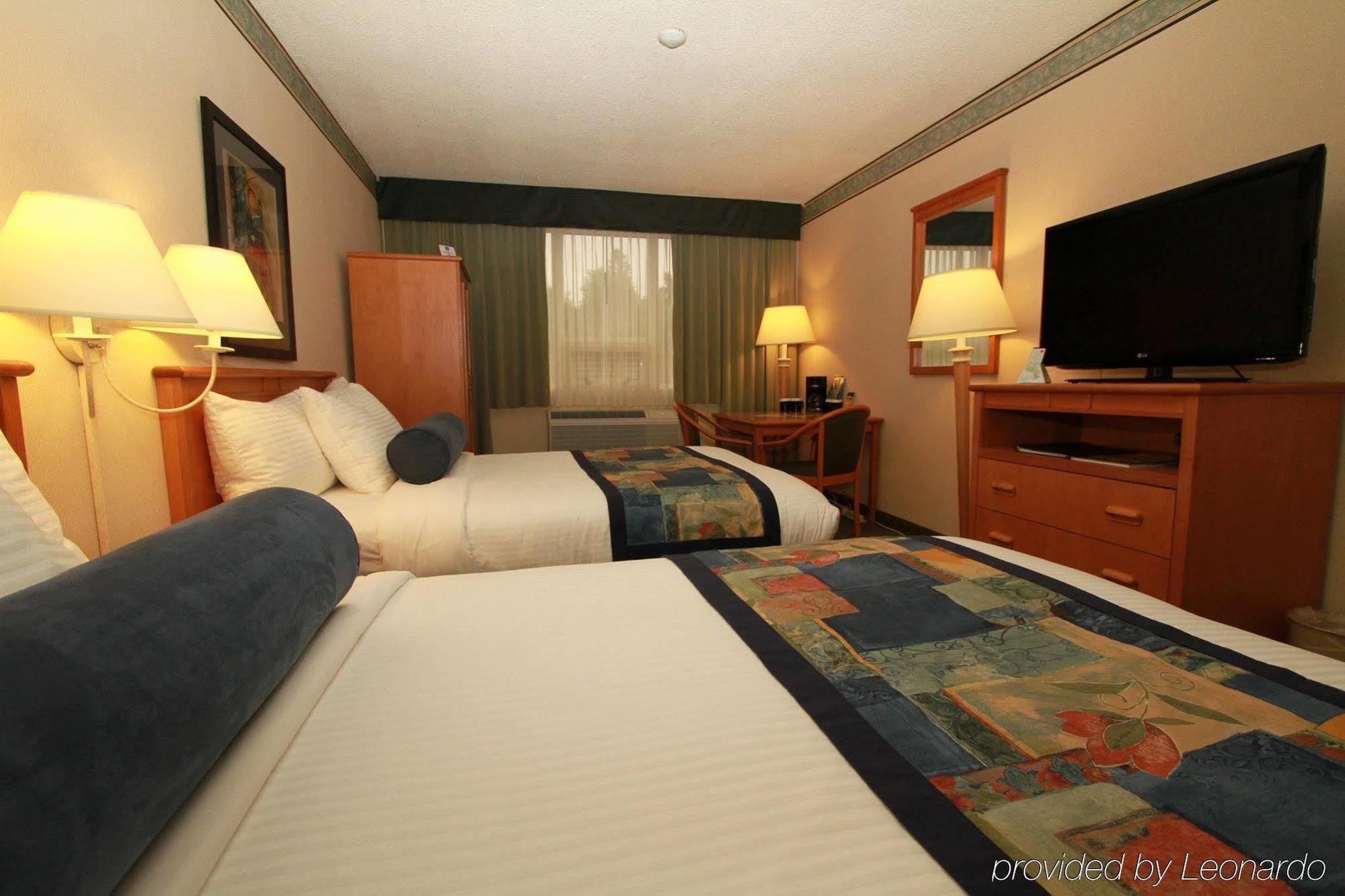 Best Western Plus Barclay Hotel Port Alberni Exterior photo