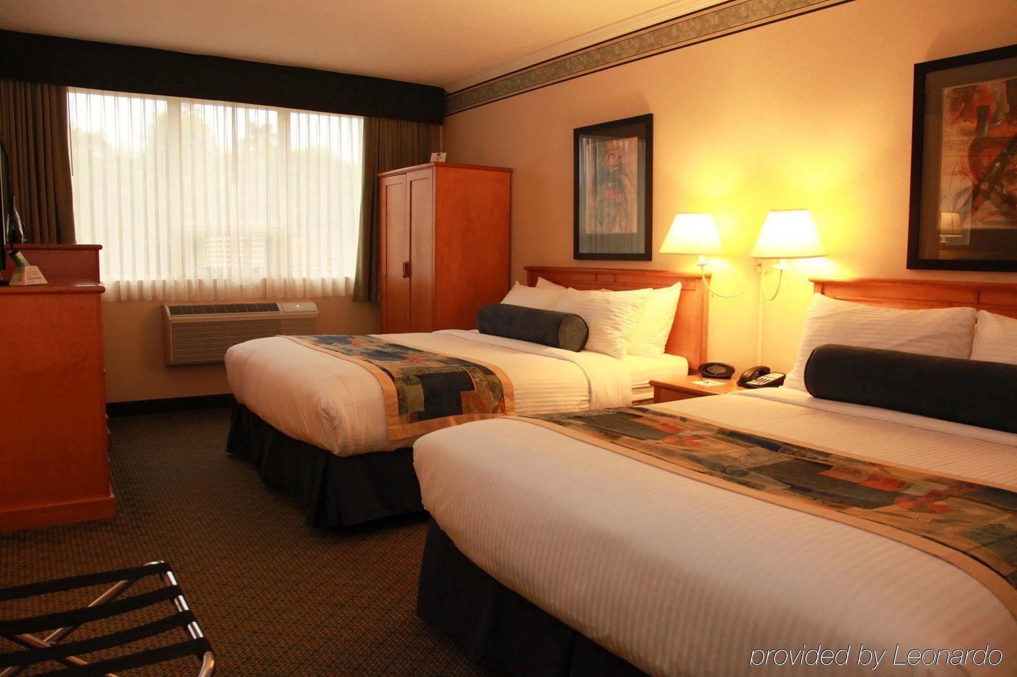 Best Western Plus Barclay Hotel Port Alberni Exterior photo